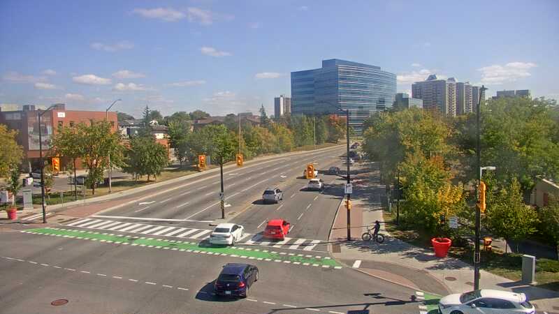 Traffic camera image at 2025-09-14 18:35:43