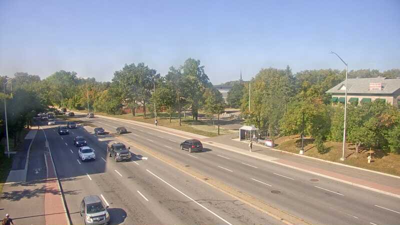 Traffic camera image at 2025-09-16 19:25:43