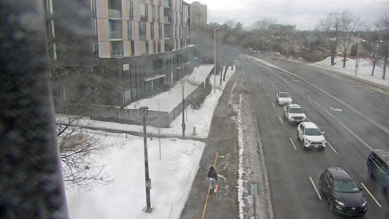 Traffic camera image at 2025-03-09 13:00:33