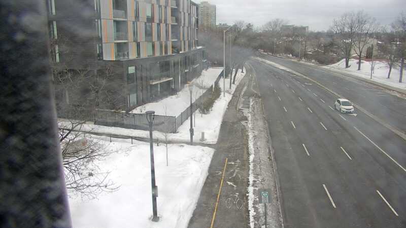 Traffic camera image at 2025-03-09 13:10:34