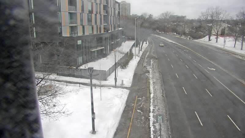 Traffic camera image at 2025-03-09 13:25:29