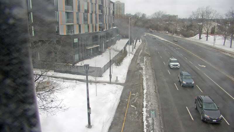 Traffic camera image at 2025-03-09 13:30:28