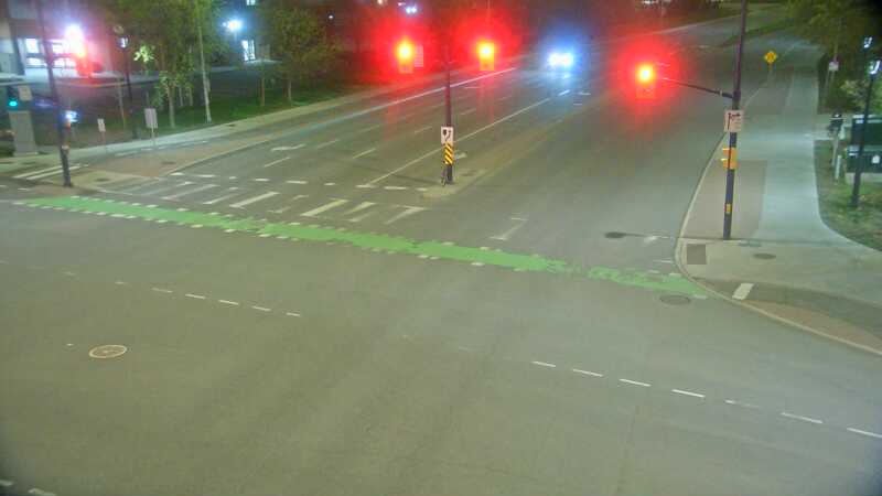 Traffic camera image at 2025-05-09 05:20:31