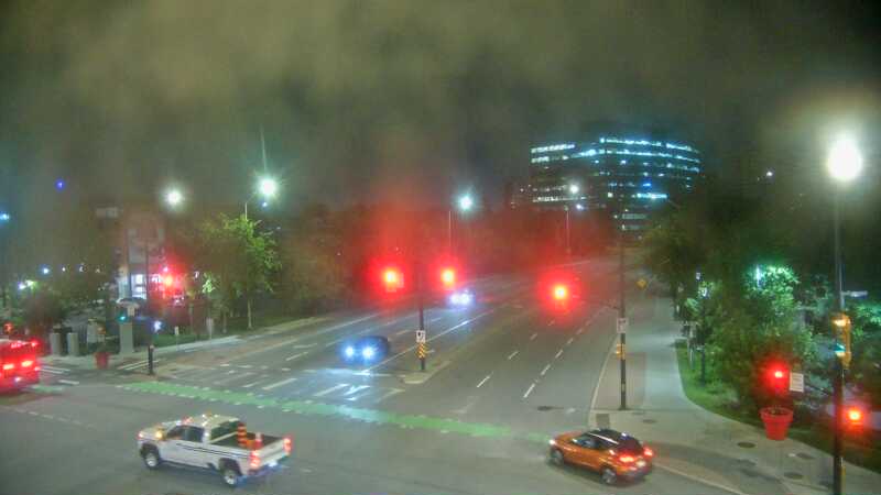 Traffic camera image at 2025-07-07 04:02:23