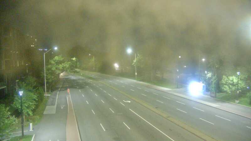Traffic camera image at 2025-07-12 05:00:36
