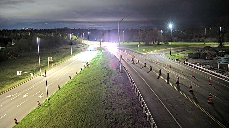 Traffic camera image at 2025-05-09 06:30:30