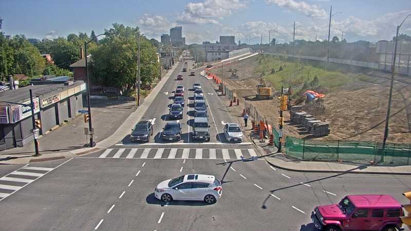 Traffic camera image at 2025-08-24 14:40:43