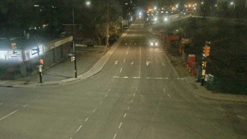 Traffic camera image at 2025-05-09 05:30:28
