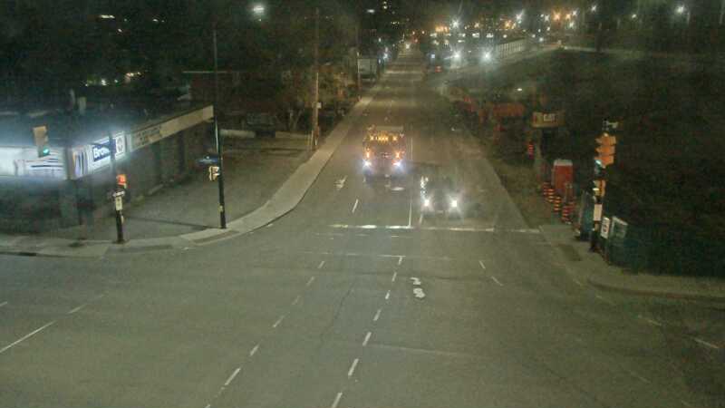 Traffic camera image at 2025-05-09 06:40:28