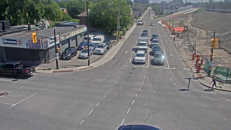 Traffic camera image at 2025-06-30 15:37:22
