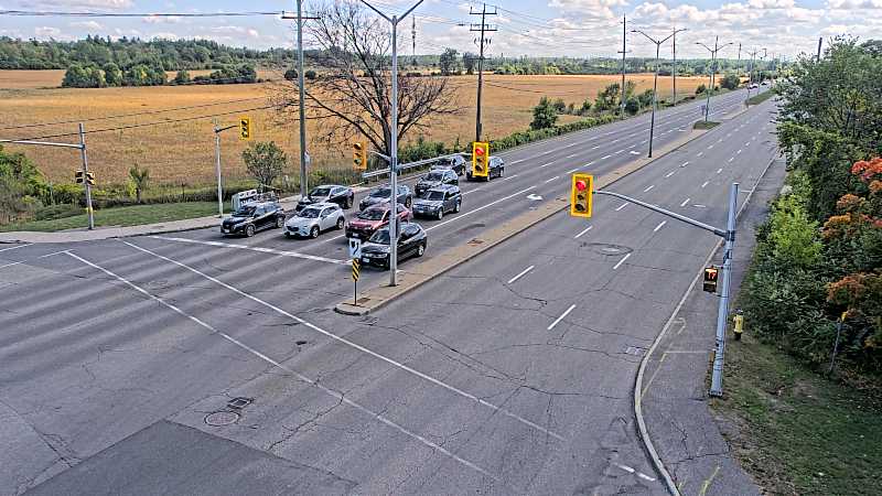 Traffic camera image at 2025-09-14 17:35:42