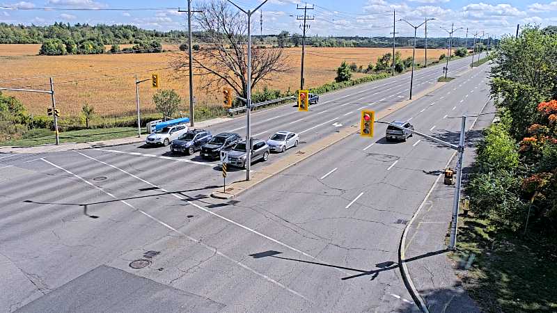 Traffic camera image at 2025-09-14 17:40:39