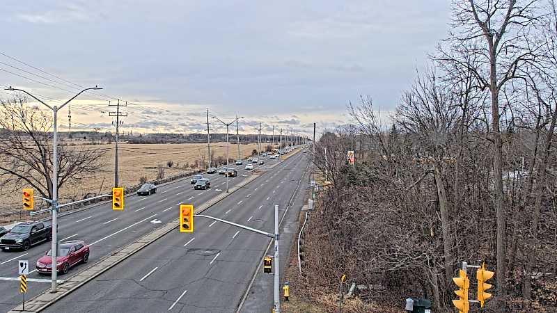 Traffic camera image at 2025-03-25 12:15:32