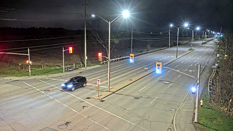 Traffic camera image at 2025-05-09 05:25:33