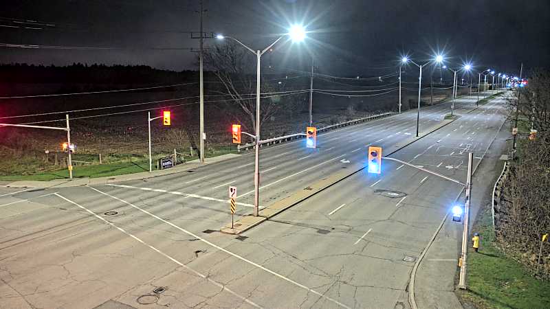 Traffic camera image at 2025-05-09 05:40:31