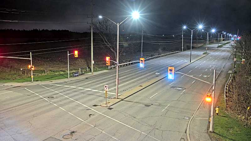 Traffic camera image at 2025-05-09 05:45:33