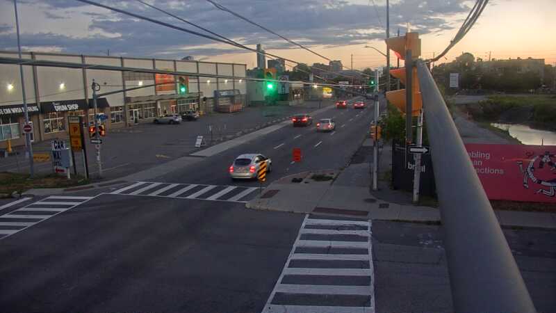 Traffic camera image at 2025-08-25 00:00:44