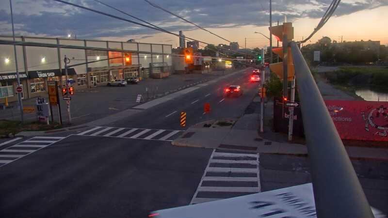 Traffic camera image at 2025-08-25 00:05:48