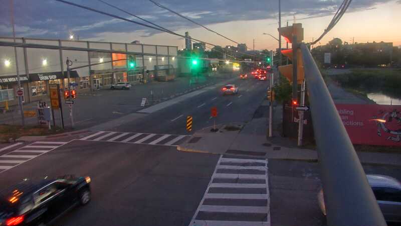 Traffic camera image at 2025-08-25 00:10:43