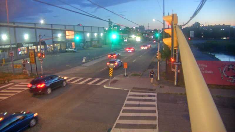 Traffic camera image at 2025-08-25 00:20:39