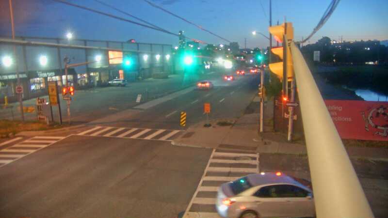 Traffic camera image at 2025-08-25 00:25:44