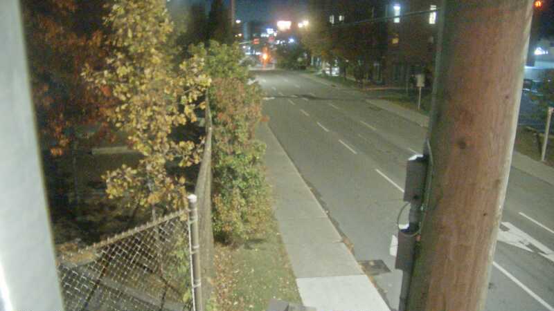 Traffic camera image at 2024-10-16 07:35:47