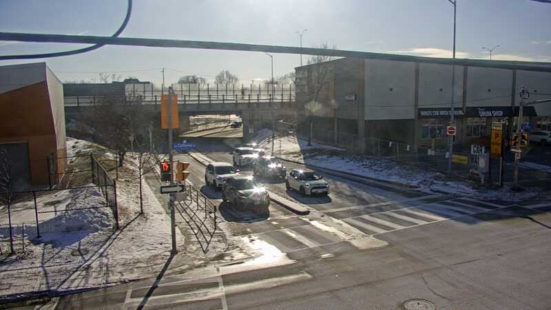 Traffic camera image at 2024-12-21 16:25:46