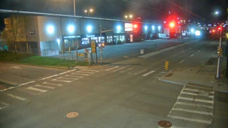 Traffic camera image at 2025-05-09 06:20:36