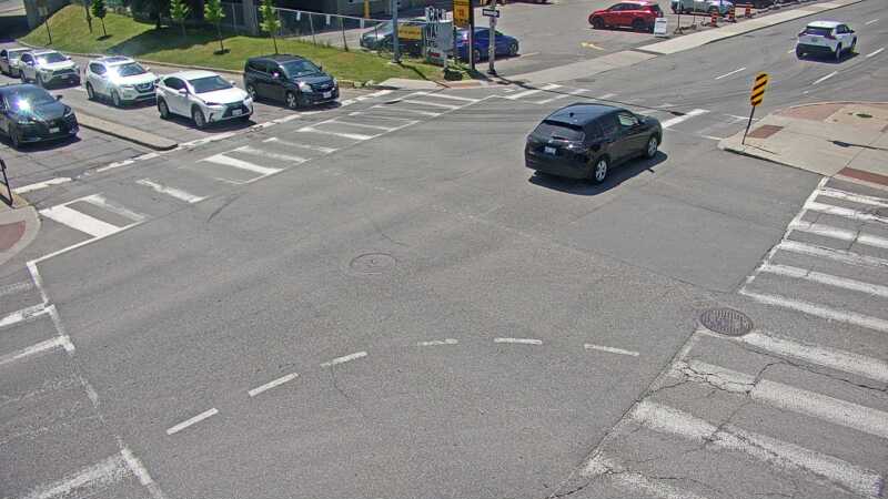 Traffic camera image at 2025-06-30 16:50:49
