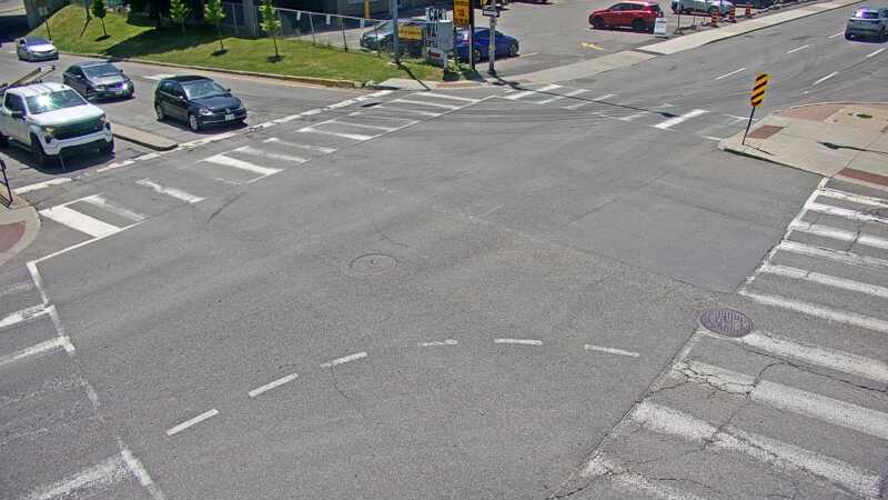 Traffic camera image at 2025-06-30 17:05:49