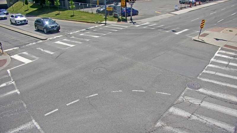 Traffic camera image at 2025-06-30 17:30:58