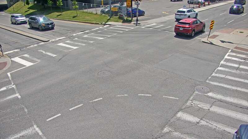 Traffic camera image at 2025-06-30 17:50:45