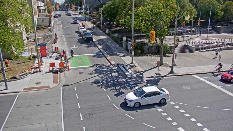 Traffic camera image at 2025-09-14 18:20:43