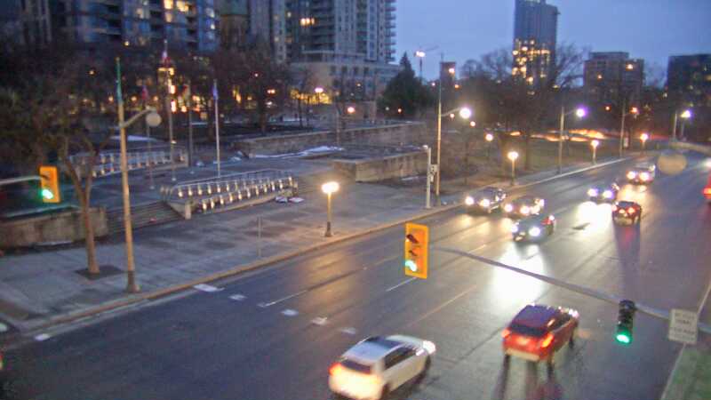 Traffic camera image at 2025-03-25 10:36:22