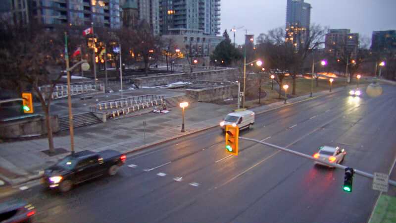 Traffic camera image at 2025-03-25 10:45:34