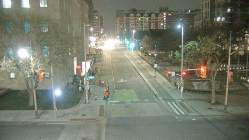 Traffic camera image at 2025-05-09 07:05:33