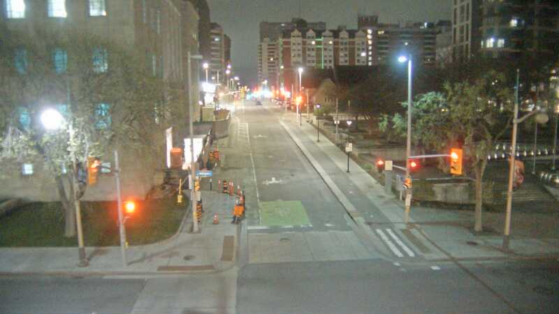 Traffic camera image at 2025-05-09 08:05:32