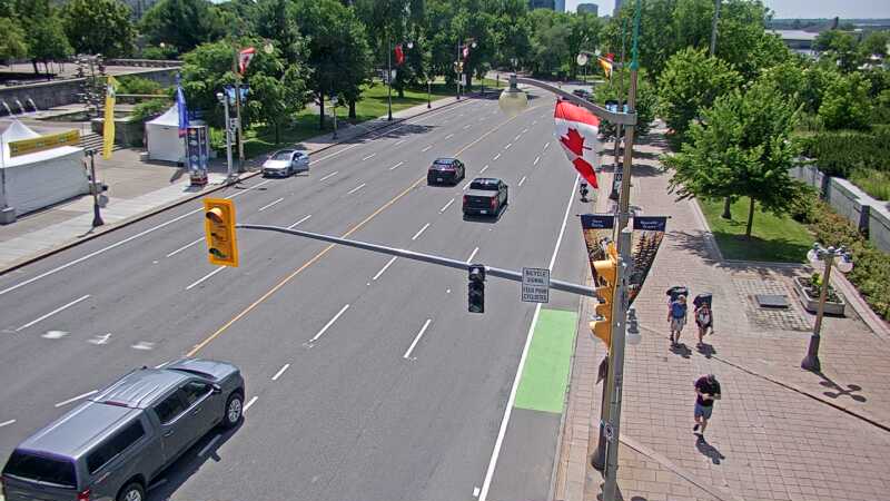 Traffic camera image at 2025-06-30 18:30:44