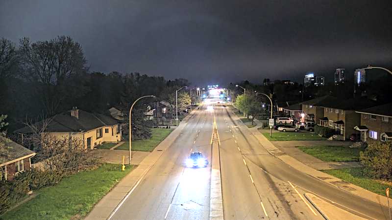 Traffic camera image at 2025-05-09 05:30:28