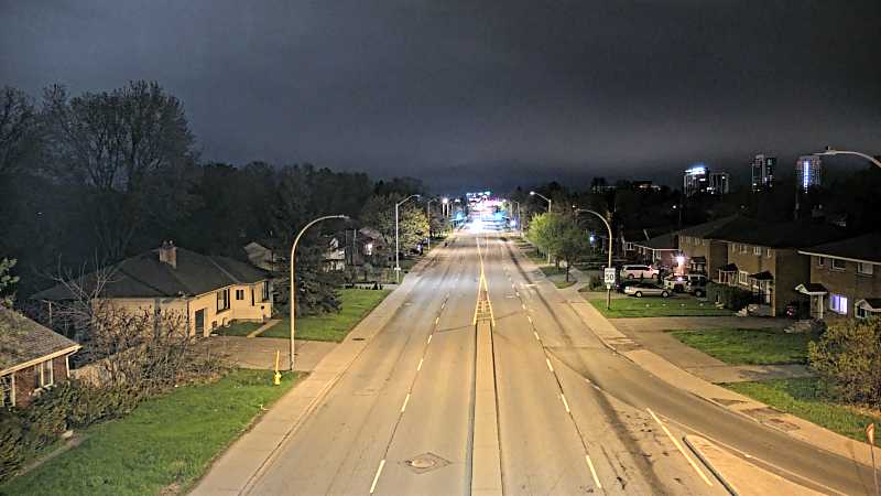 Traffic camera image at 2025-05-09 07:00:35