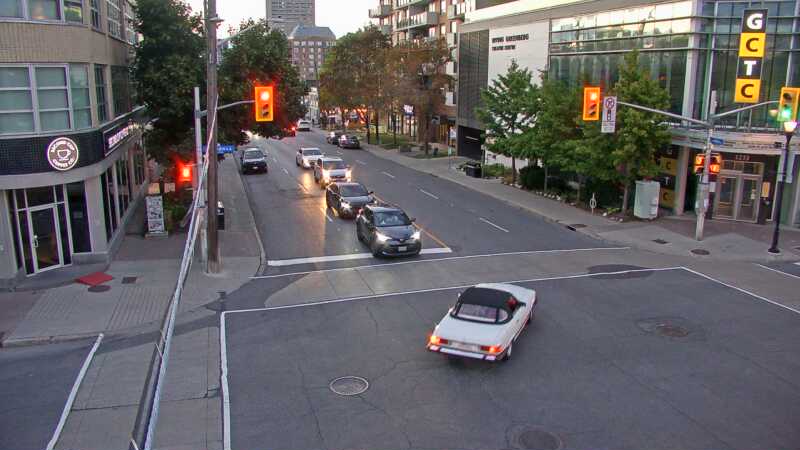 Traffic camera image at 2025-08-25 00:00:45