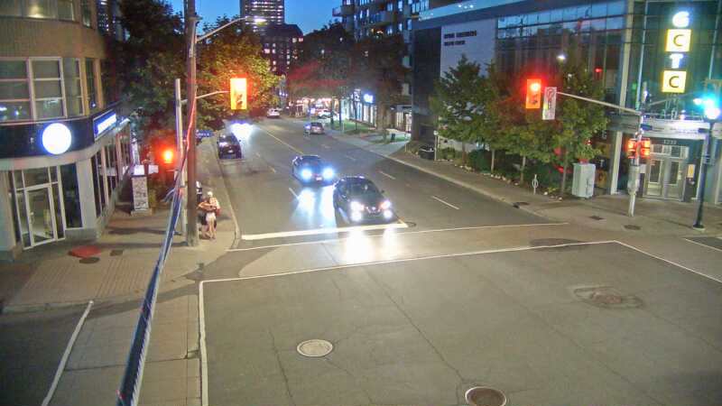 Traffic camera image at 2025-08-25 00:35:41