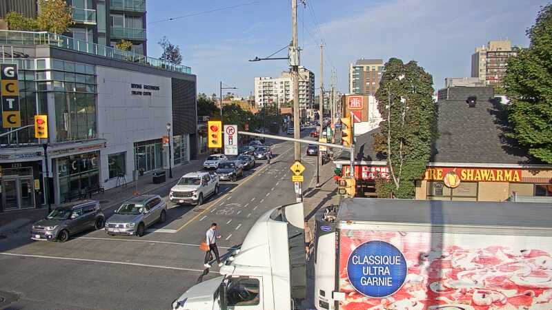 Traffic camera image at 2025-09-17 21:15:41