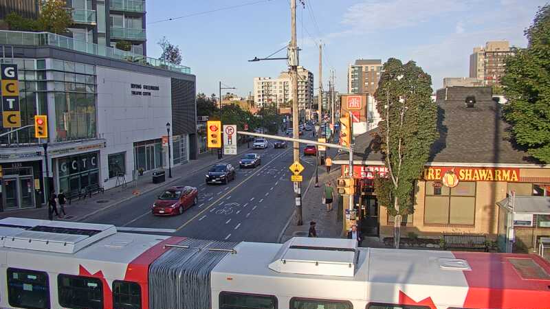 Traffic camera image at 2025-09-17 21:55:43