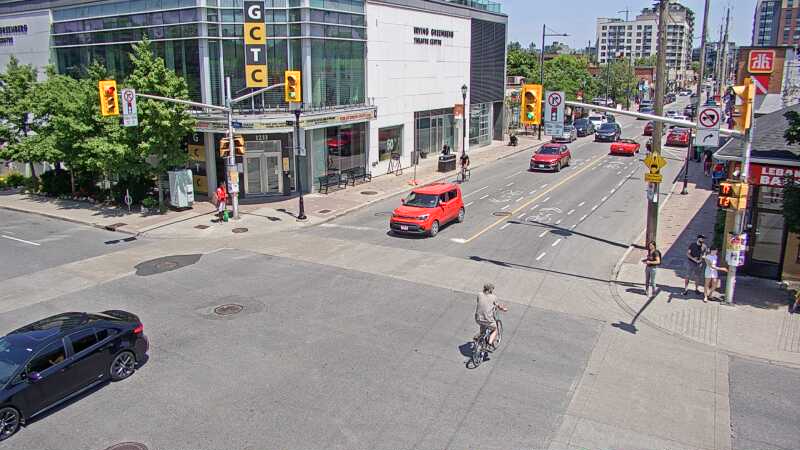 Traffic camera image at 2025-06-30 17:05:51