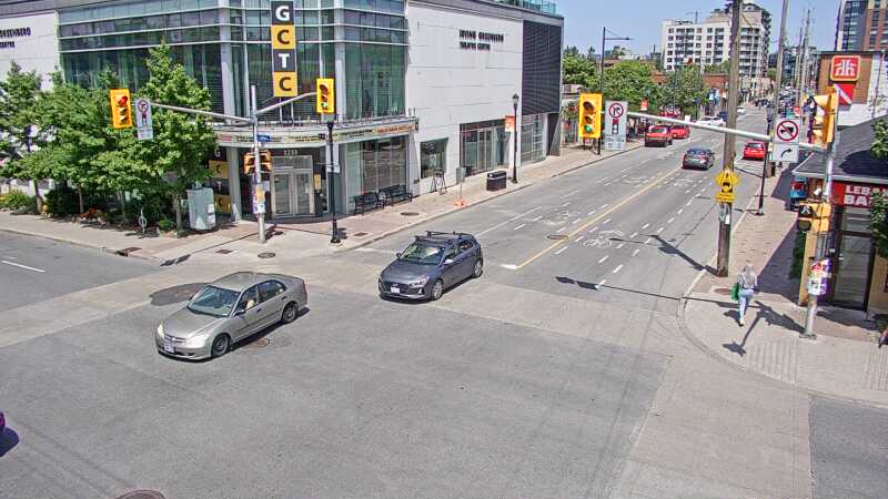 Traffic camera image at 2025-06-30 18:05:51