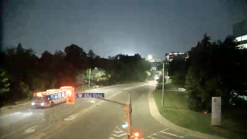 Traffic camera image at 2025-08-04 01:20:39