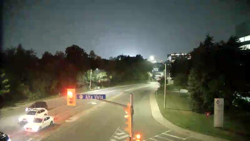 Traffic camera image at 2025-08-04 01:45:34