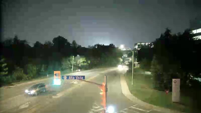 Traffic camera image at 2025-08-04 01:50:39