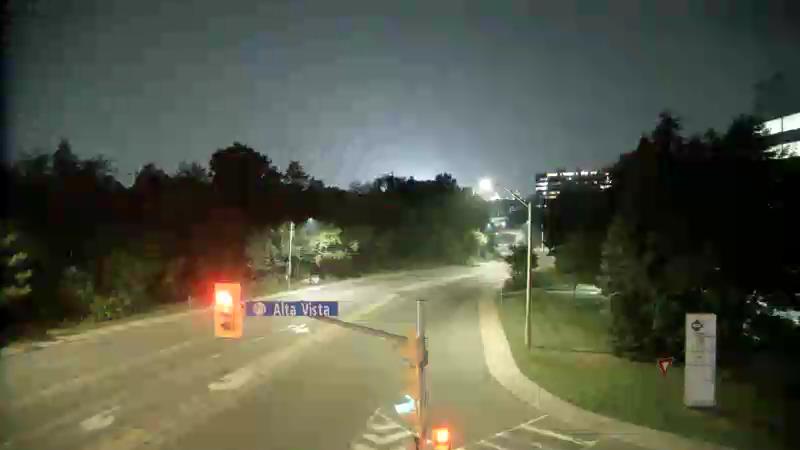 Traffic camera image at 2025-08-04 02:05:39